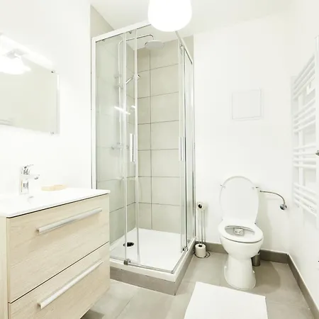 Rb-0d Joli 3 Pieces Equipe Au Rdc - 1 A 6 Pers Mülhausen